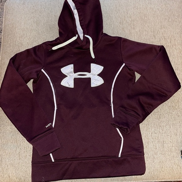 Under Armour Large Burgundy Logo Hoodie 